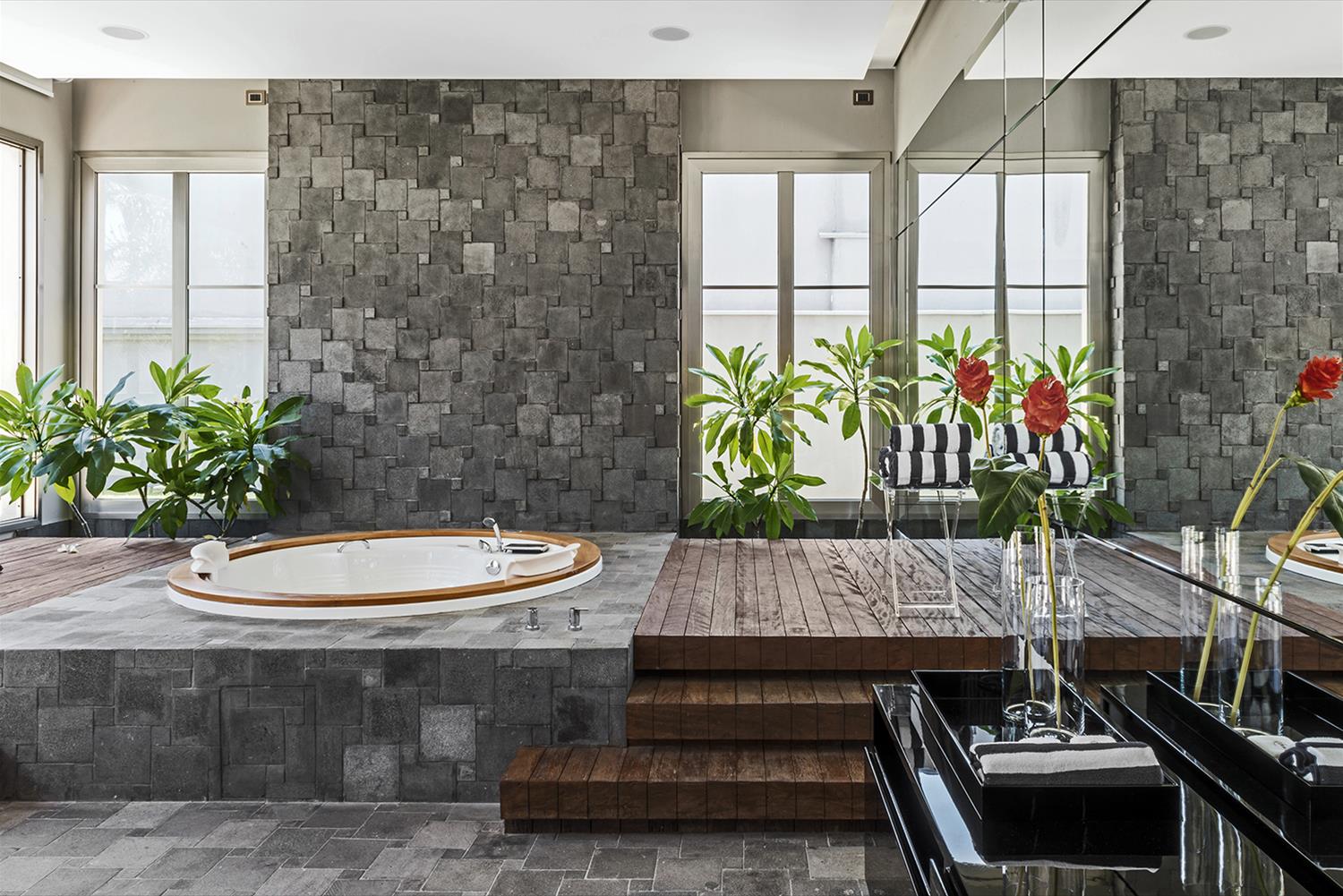 Black Lava Stone (3)